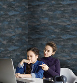 نمونه اجرا شده کاغذدیواری طرح بافت راکتور کد 8052